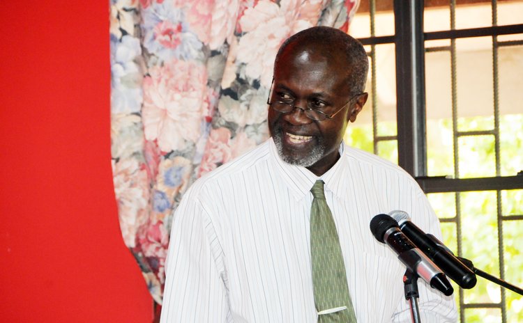 Steve_Hyacinth-crop-box.jpg.750x464_q85_crop-smart_upscale