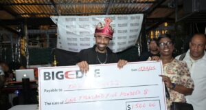 Daddy Chess Captures Stardom Monarch of the Tent Title at the Realm